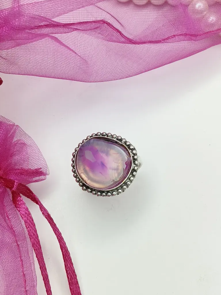 Unqiue Pink Stone Adjustable Ring