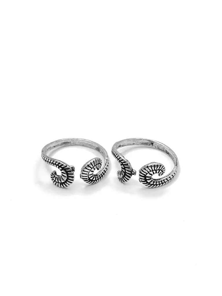 Classic Oxidized Toe Ring Pair