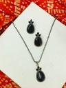 Handcrafted Pendant Necklace set