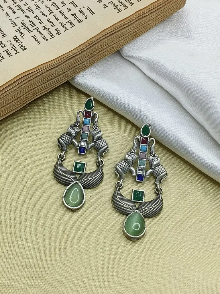 Silver elephant Earrings