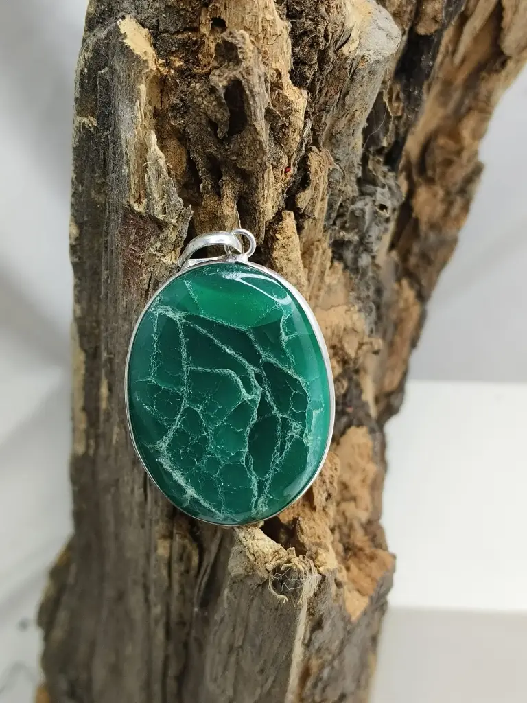 Shade of Freshness Natural Malachite Pendant