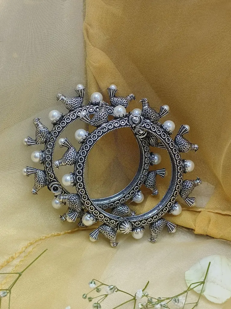 Engraved Kada Bangle - Single