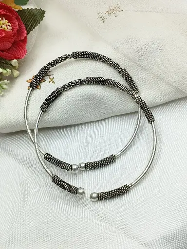 Silver Oxidized Arm Cuff - Single