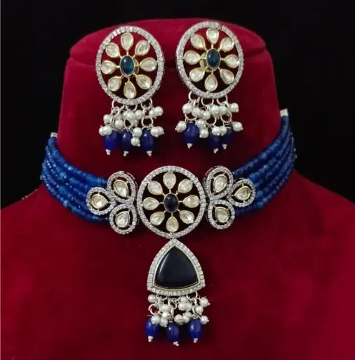 Women Polki Necklace Set