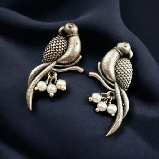 Elegant Parrot Stud Earrings