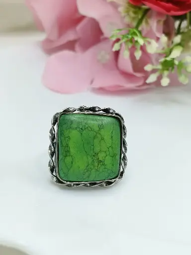 Leafy Elegance Natural Green Copper Turquoise Ring