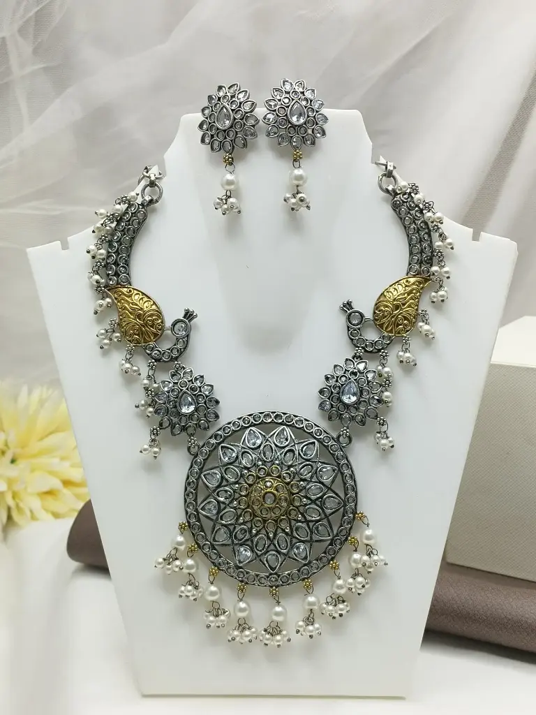 Noor Tribal Kundan Necklace Set - white