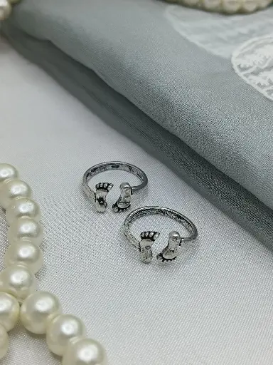 Silver Feet Toe Rings
